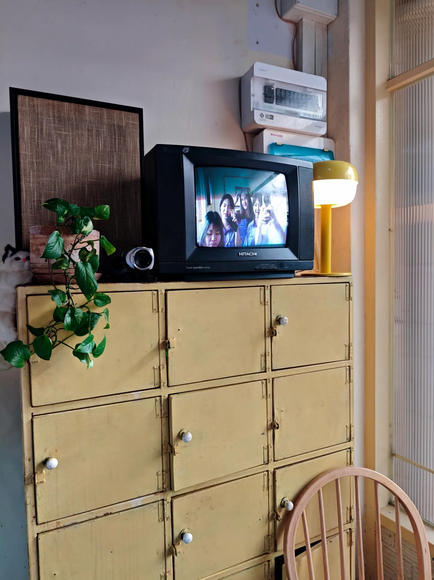 a very cute crepé cafe we went to after school one day