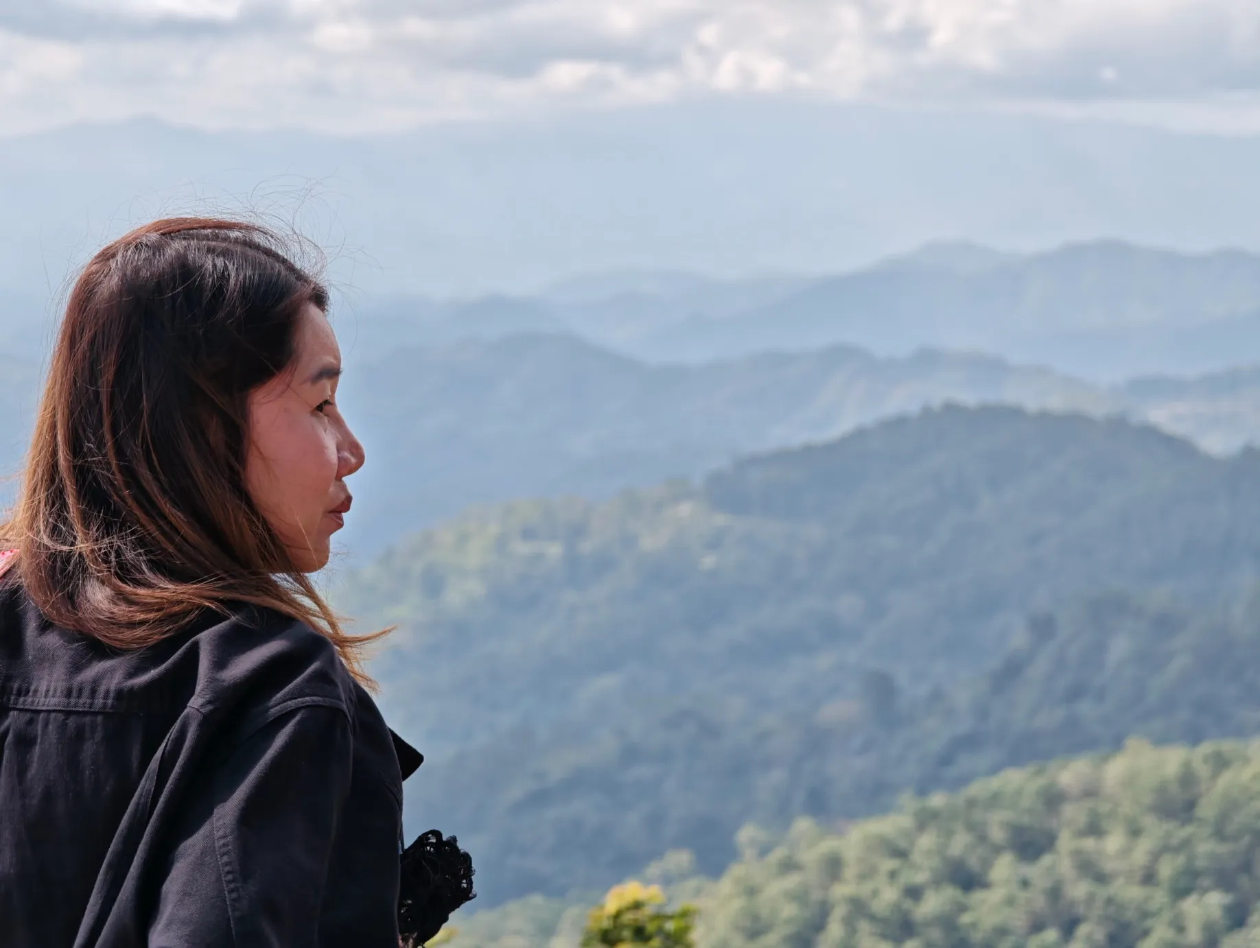 mae yui looks out at the view from doi tung