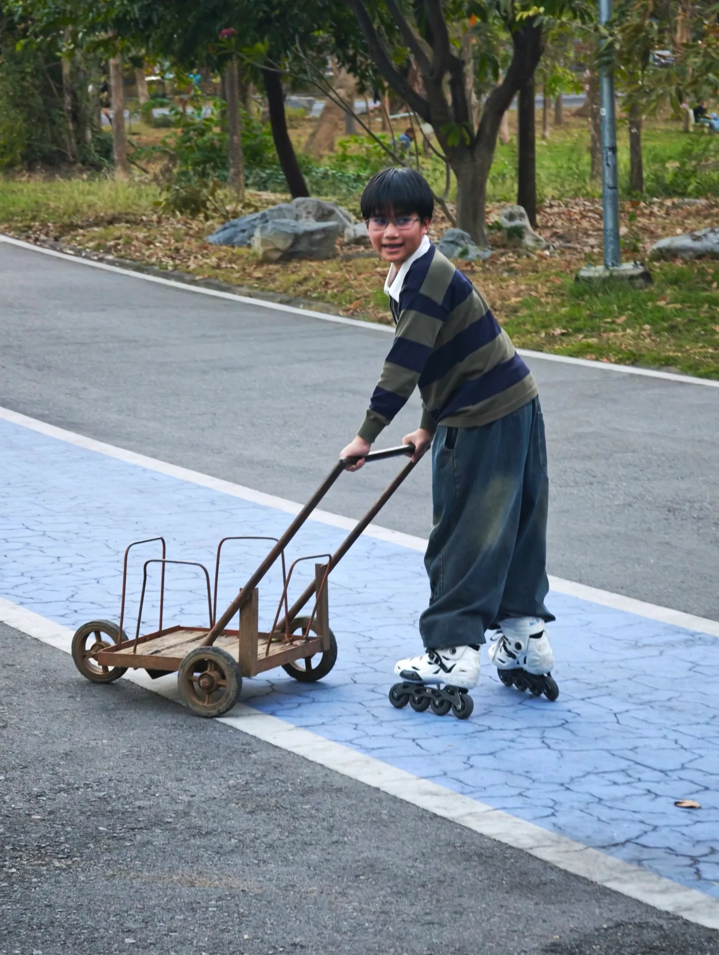 rollerblading in nong somboon park