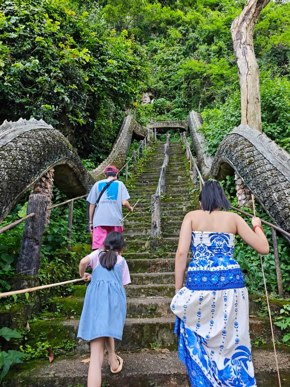 a path up one of the numerous mountains in chiangrai